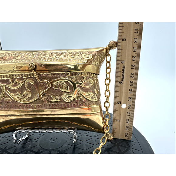 Stunning Vintage Neiman Marcus Brass Gold Pillow Clutch EUC - Picture 6 of 9